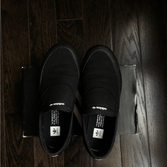Adidas All Black Shoes - Picture 3 of 4